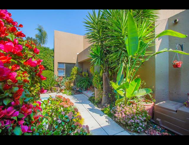 2 BEDROOM CLUSTER FOR SALE IN NORTH RIDING